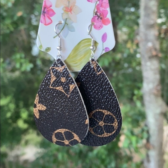 Brown Designer Look Earrings NWT PU Leather - Picture 5 of 6